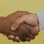 Poignée de main